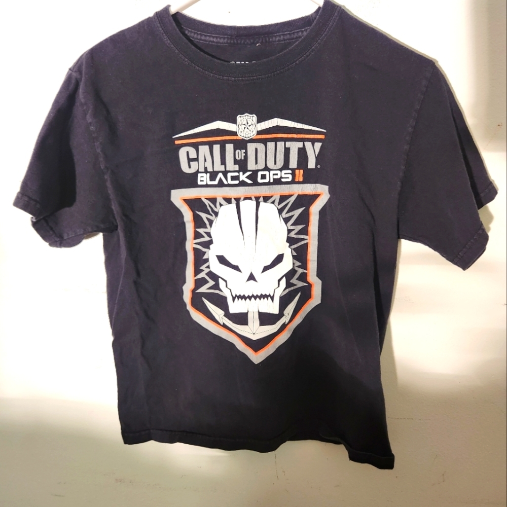 Call of Duty Black Ops 2 boys shirt size 18